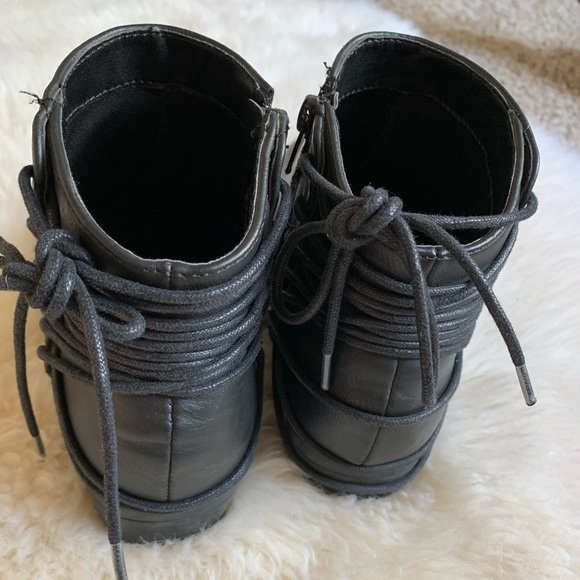 Black booties - Picture 3 of 5